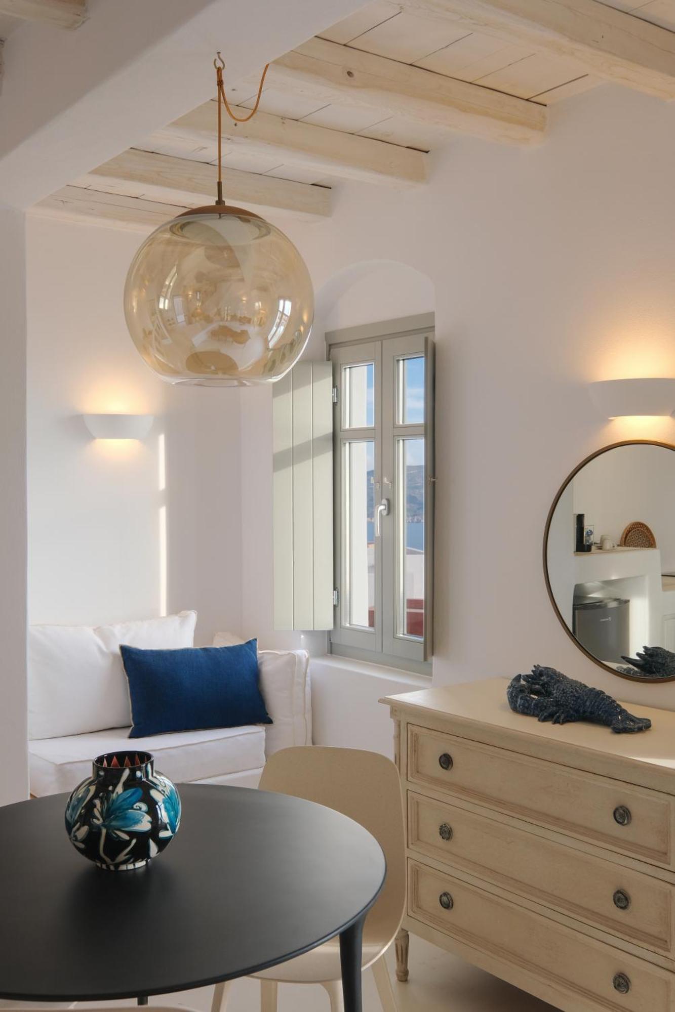 פלאקה Odyssey Rock Milos Sunset Suites מראה חיצוני תמונה