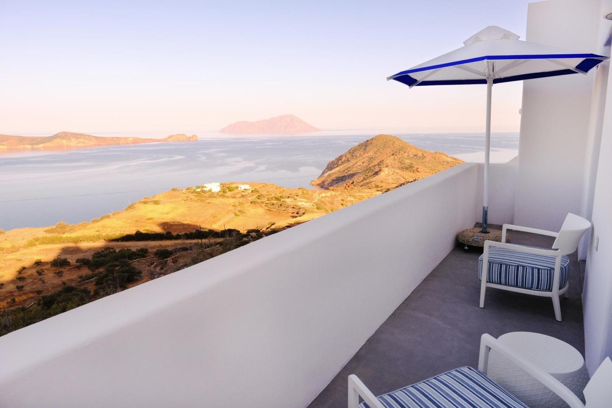 פלאקה Odyssey Rock Milos Sunset Suites מראה חיצוני תמונה