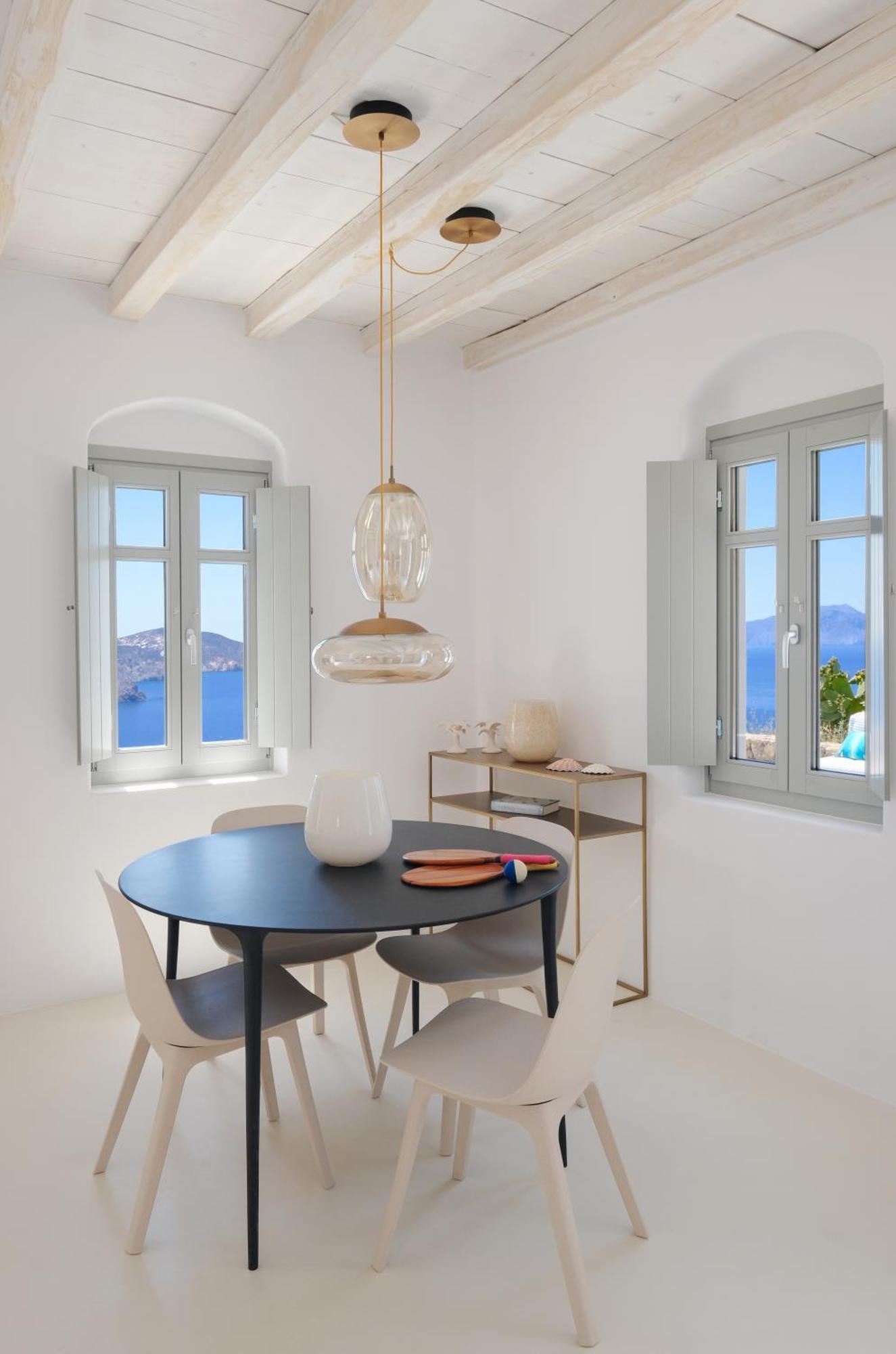 פלאקה Odyssey Rock Milos Sunset Suites חדר תמונה
