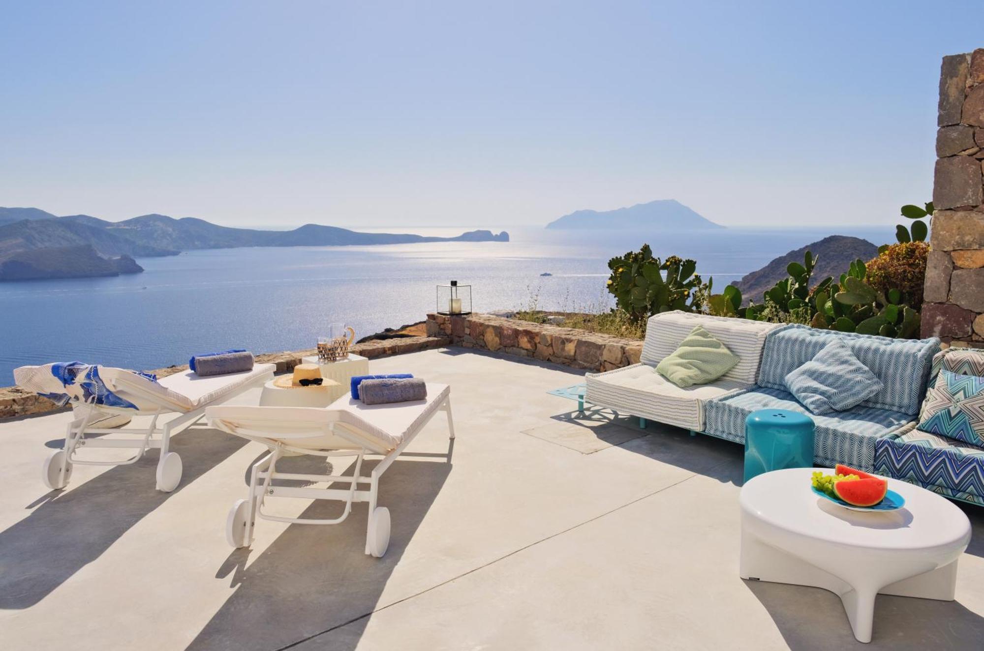 פלאקה Odyssey Rock Milos Sunset Suites מראה חיצוני תמונה