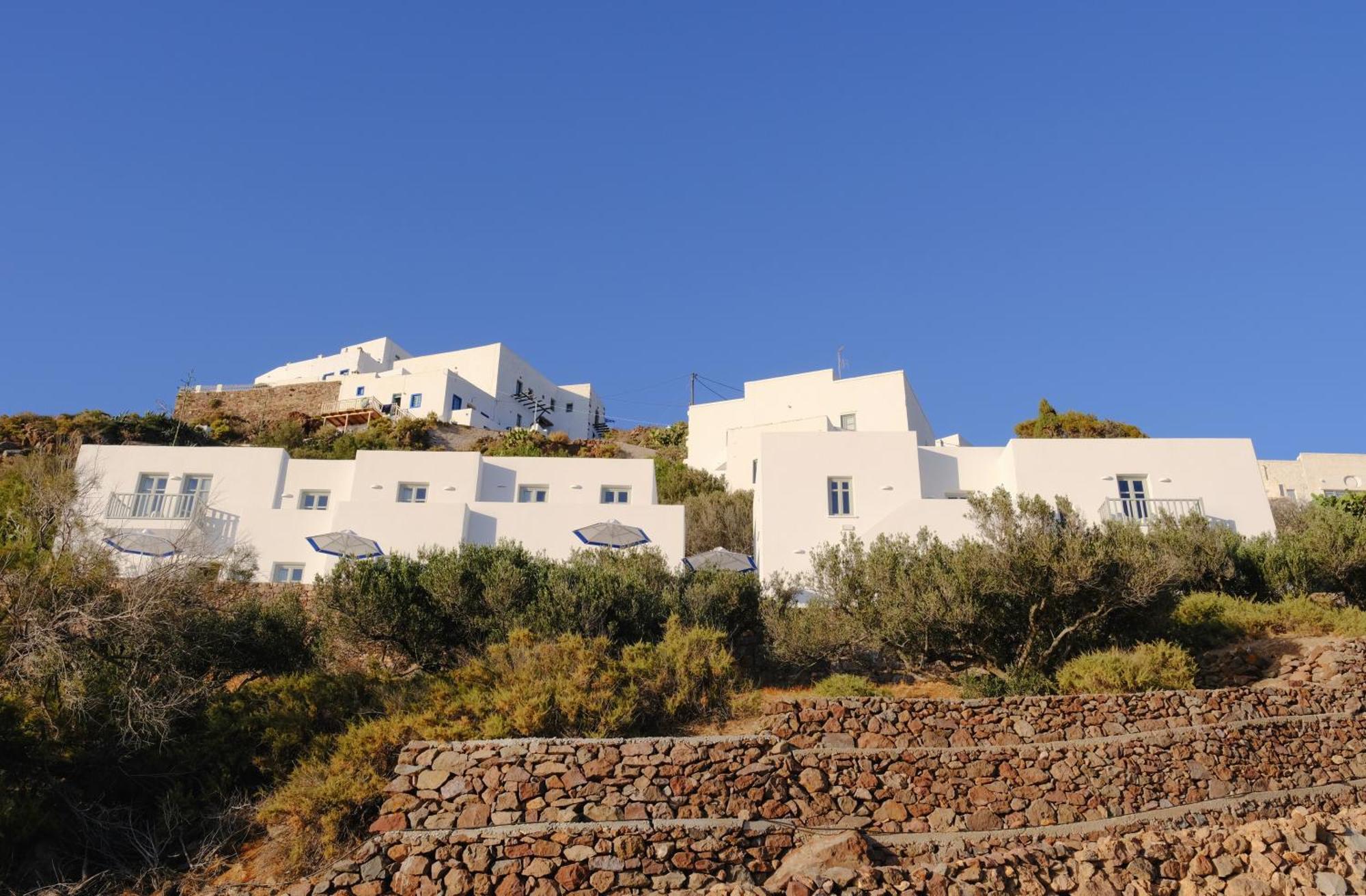 פלאקה Odyssey Rock Milos Sunset Suites מראה חיצוני תמונה
